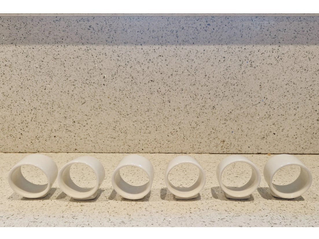 Maxwell Williams Napkin Rings, White Napkin Rings, Ceramic White Napkin Rings, Set, Maxwell Williams, Set of 6 Maxwell Williams Napkin Rings 