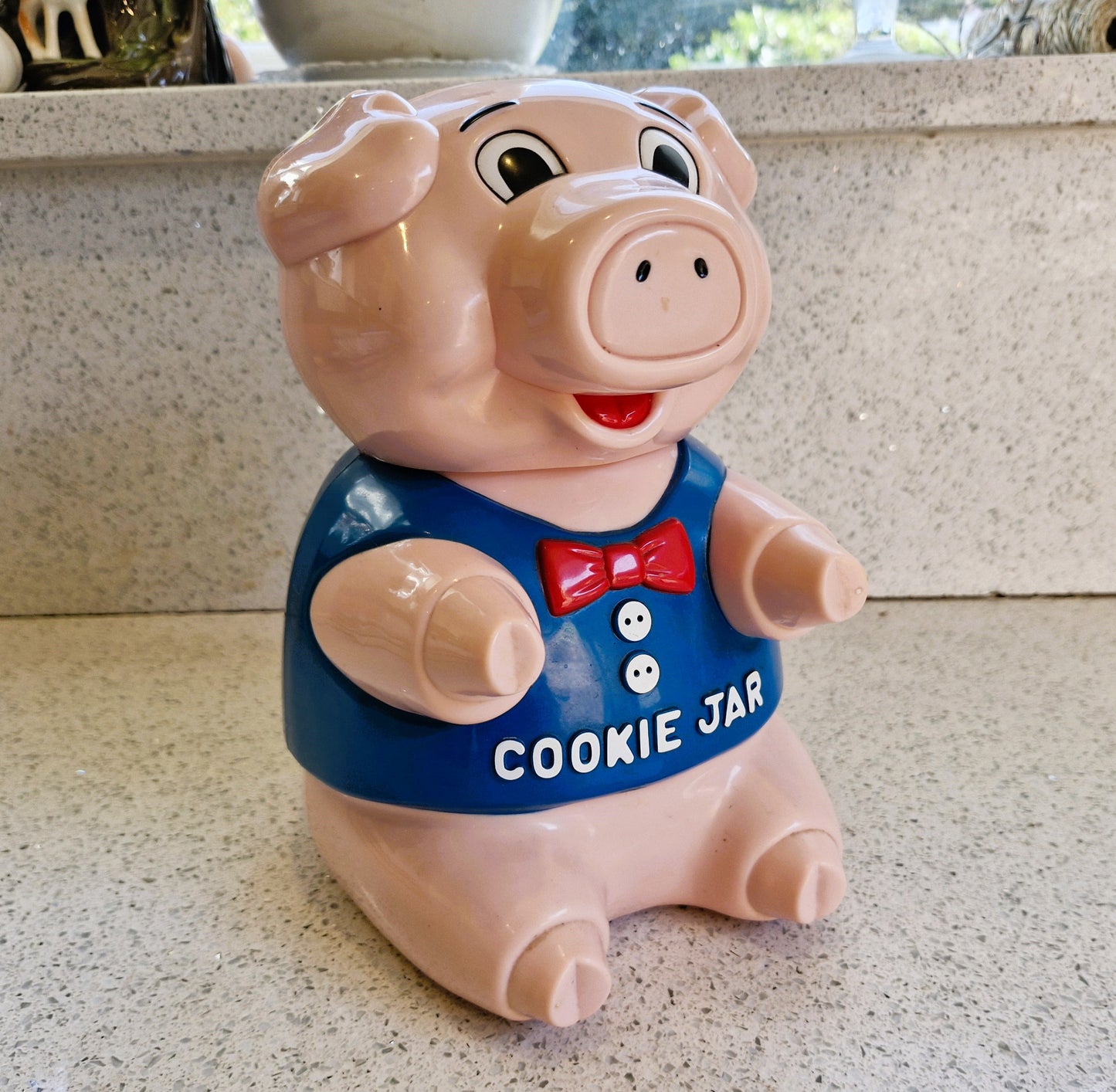 Vintage Pig Cookie Jar: Novelty Oinking Sound, 10 Inches, Never used, Immaculate, Talking Cookie Jar, Fun da Mentals