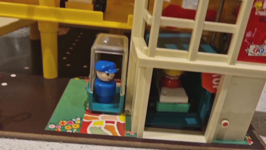 70s Fisher-Price Garage, Vintage Fisher Price Toys, Little People